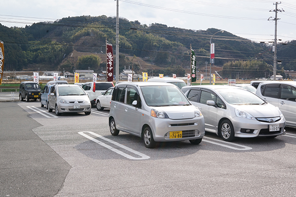 レストパークいの 駐車場