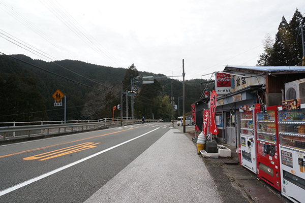 たいやき食堂 店前駐車スペース