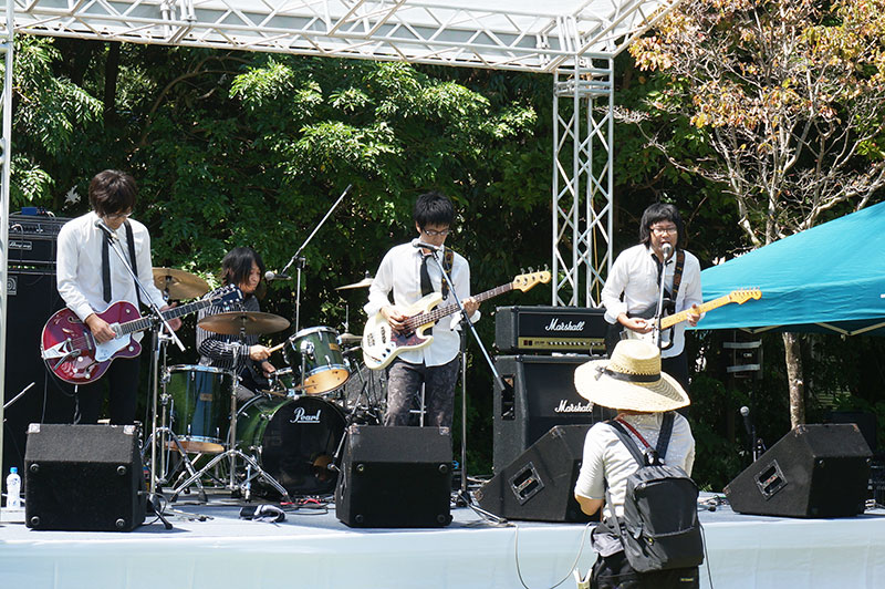 ラ・ラ・ラ音楽祭 丸ノ内緑地ステージ