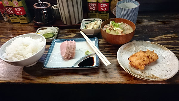 酒亭どんこのランチ