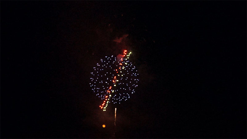  2015第一回土佐横浜みなと未来祭り 花火大会の惑星型花火